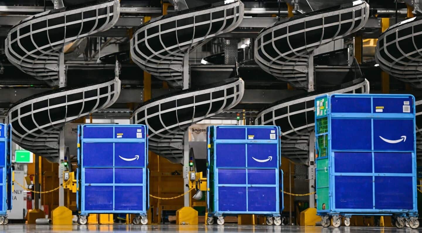 AWS demand and AI push Amazon stock near $3 trillion