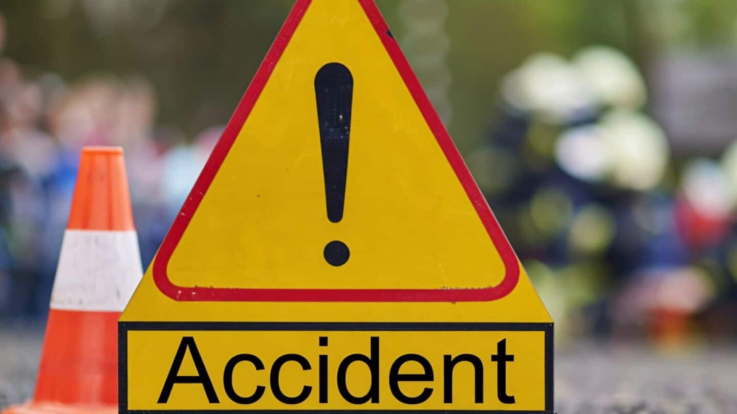 Truck hits Bolero on Samruddhi Highway, 5 dead, 20 injured