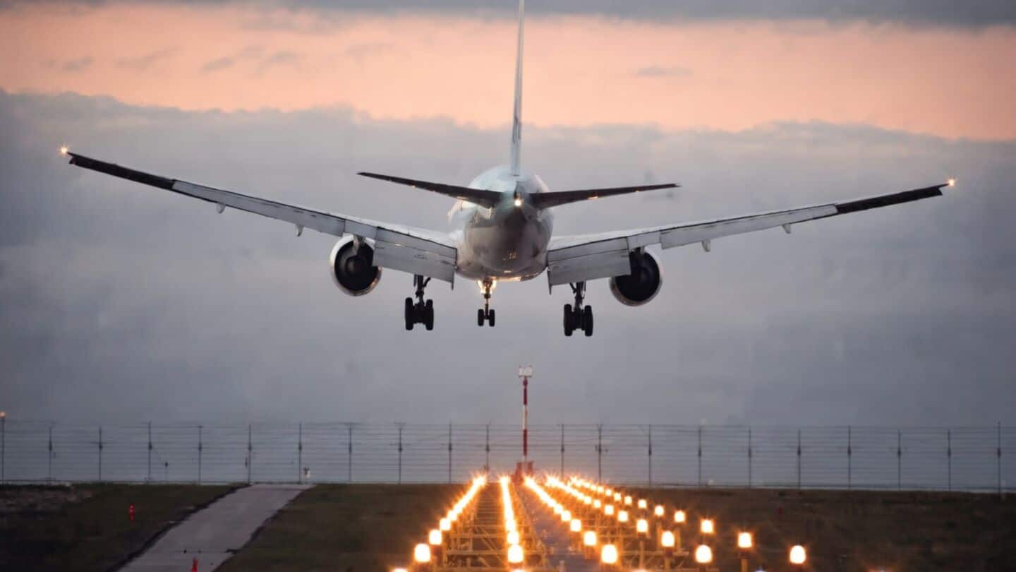 India domestic air traffic down 12% in June, Jan-June +1.44%