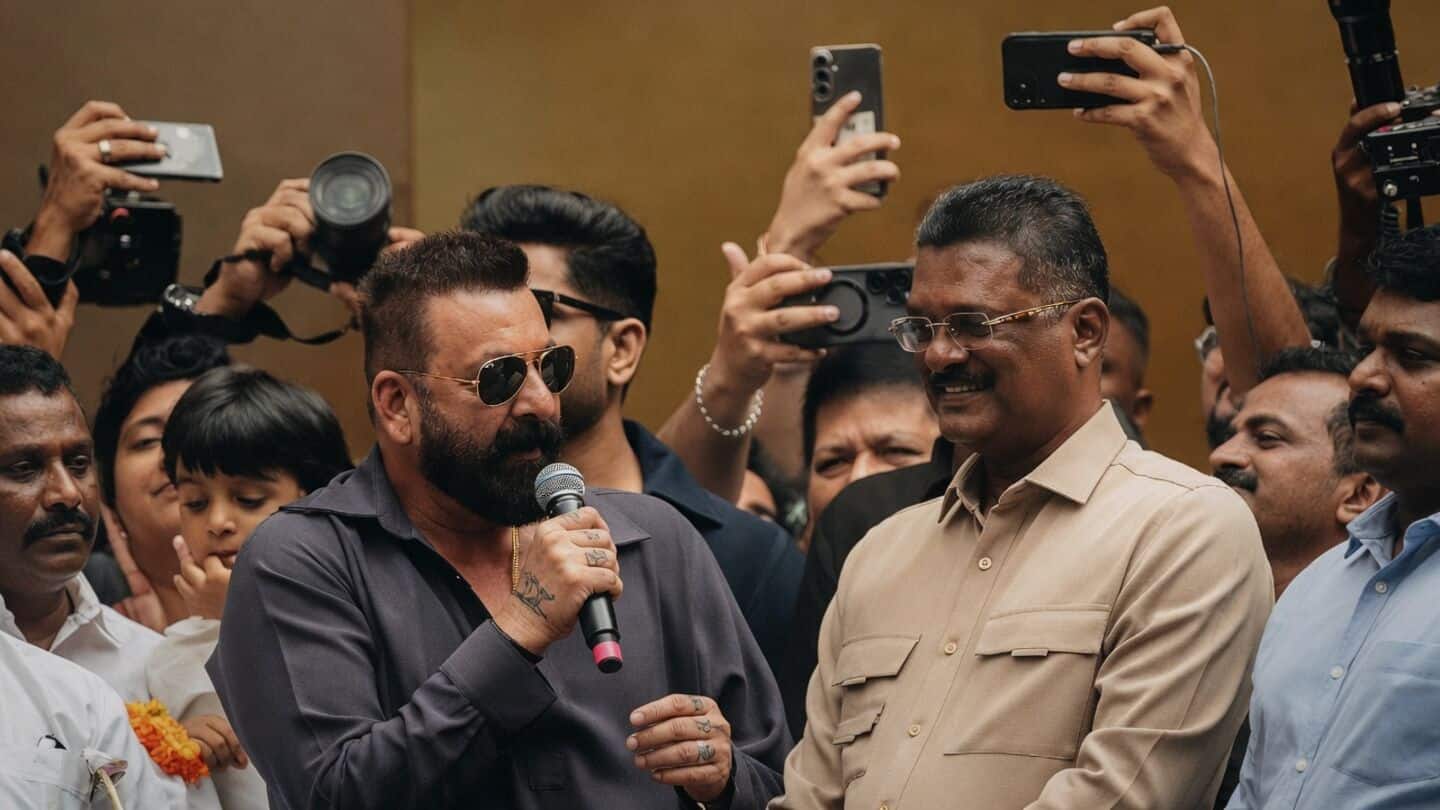 Dutt at Mumbai event jokes Yerwada Jail didn't teach Marathi