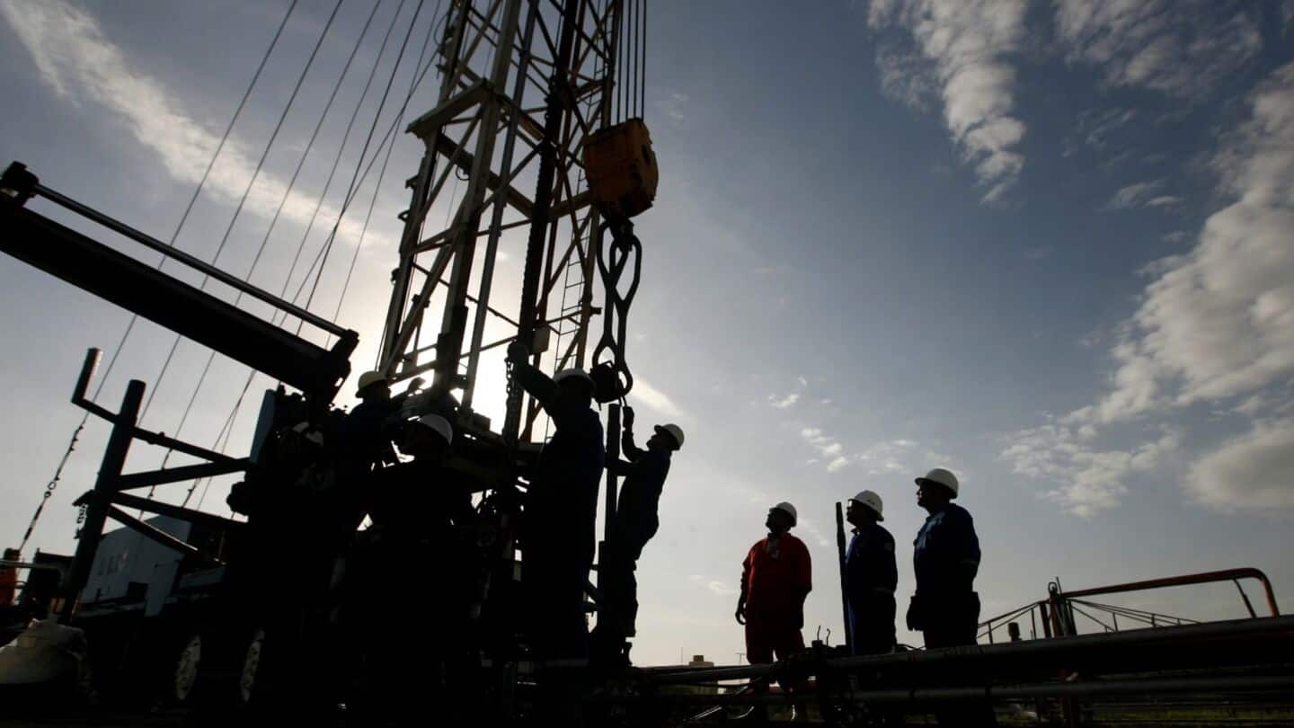Brent crude eases to $106.04, WTI $93.27, gold near $4,160