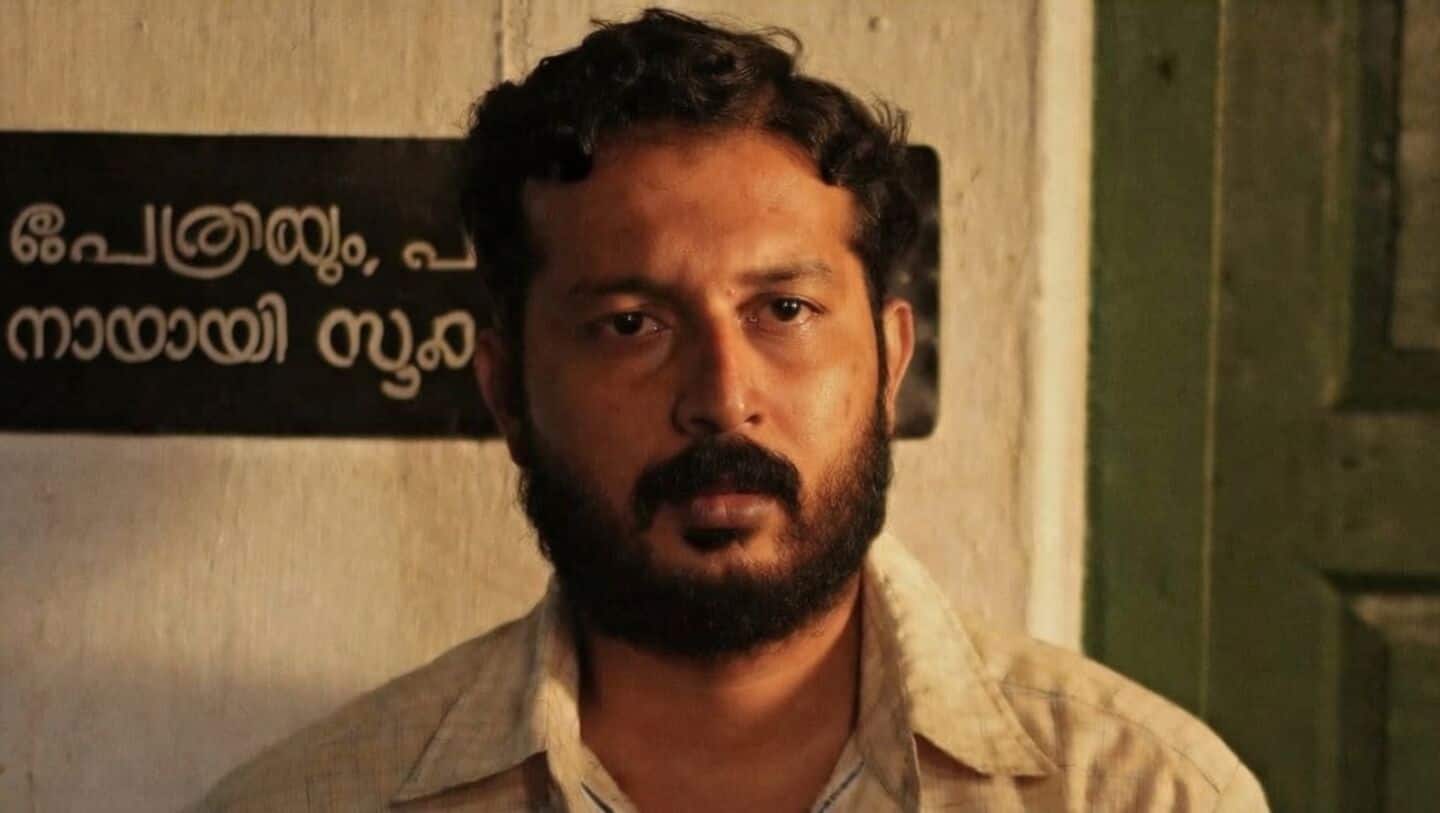 'Pallichattambi' 1st look reveals Mathew as Rathnakaran, Antony directs Thomas