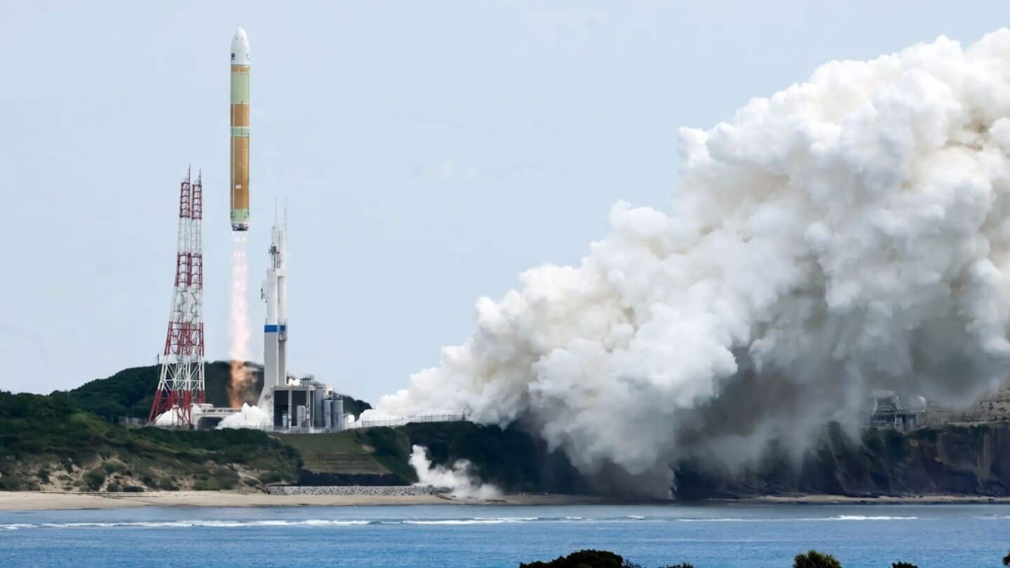 Japan's H3 '30' launches 6 satellites from Tanegashima Space Center