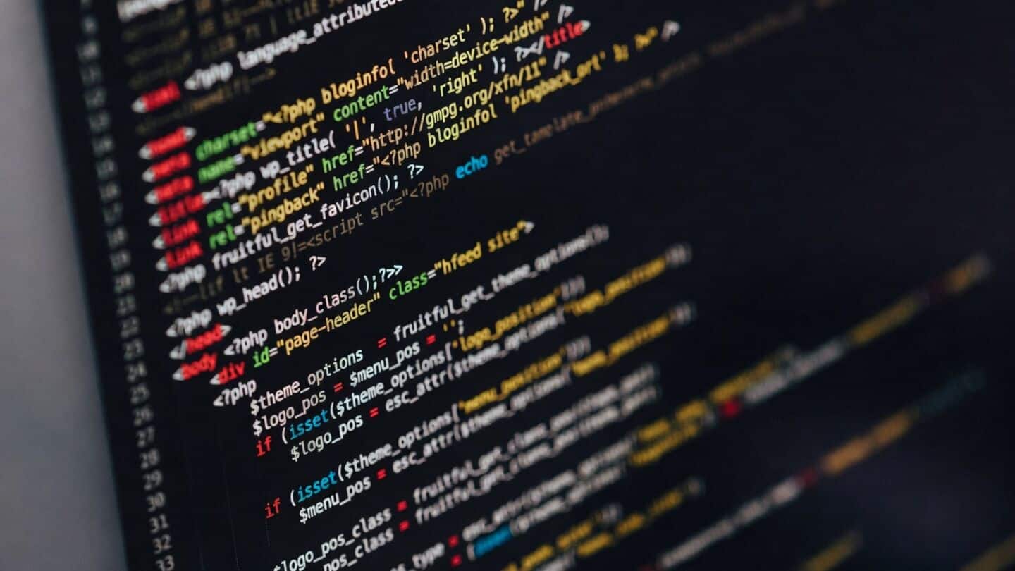 Software engineer sparks Reddit debate over AI tools, stagnant pay