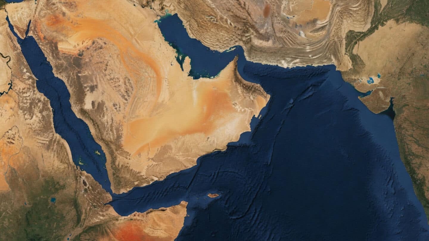 India eyes Yanbu route after 17 fertilizer ships stuck