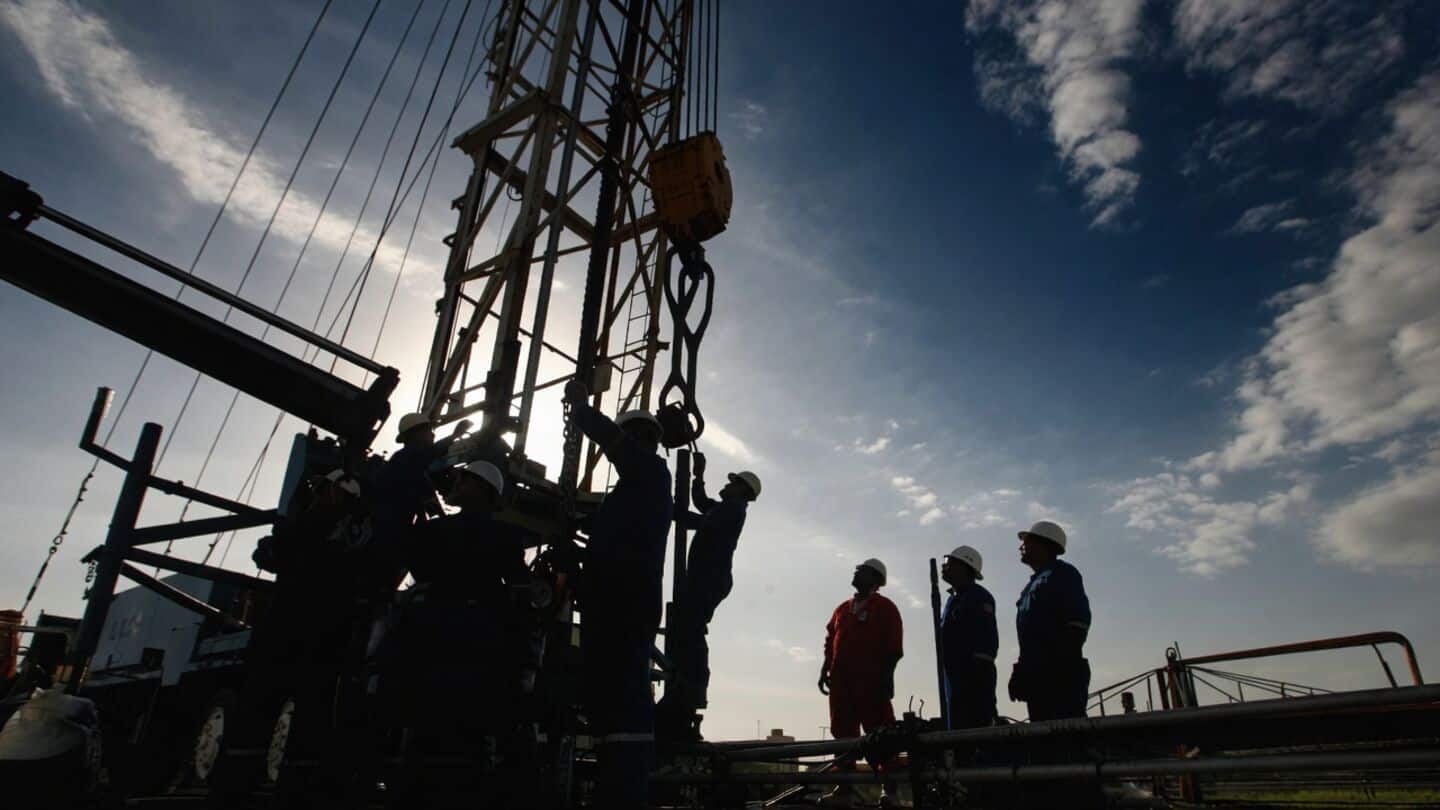 Goldman Sachs warns oil may hit $120 amid Hormuz tensions