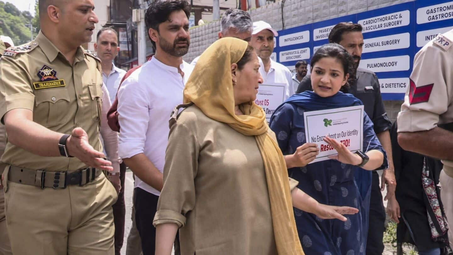 Srinagar police summon Iltija Mufti after officer bite allegation
