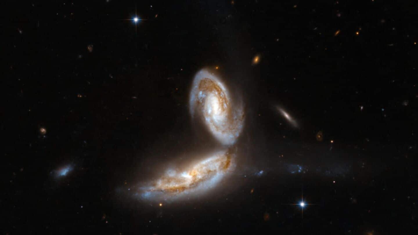 NASA Hubble images show NGC 5331 merging galaxies in Virgo