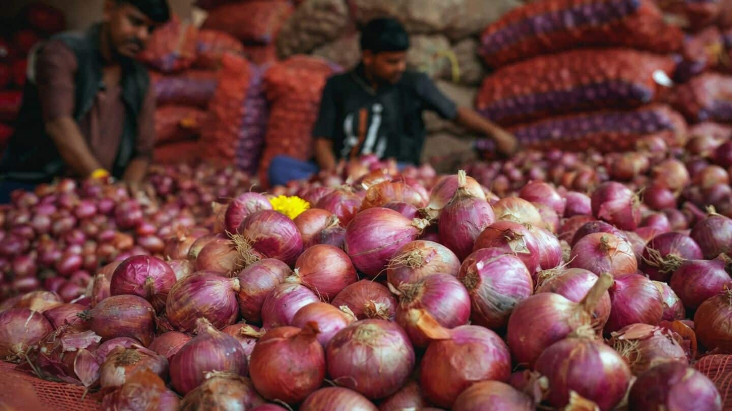 Government says onion output 307.37 lakh metric tons on track