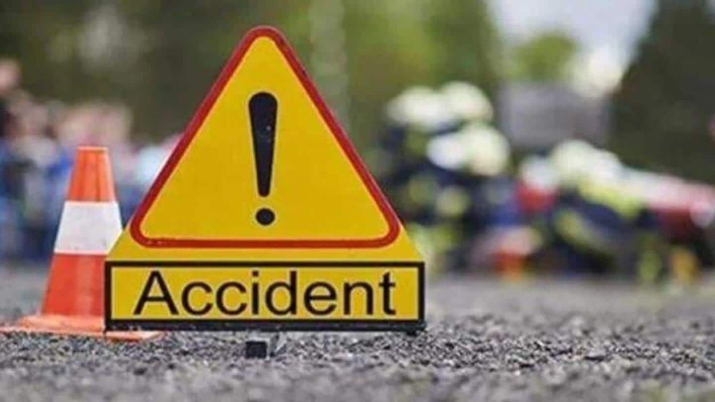 Gujarat: Eight killed, two injured as truck rams into hut
