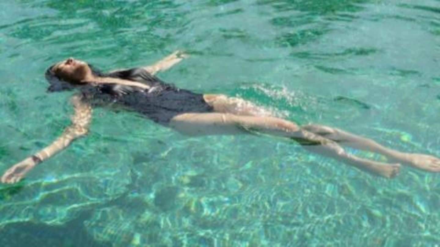 Sushmita Sen loves to take her baths under the sun Sushmita Sen loves to take her baths under the sun