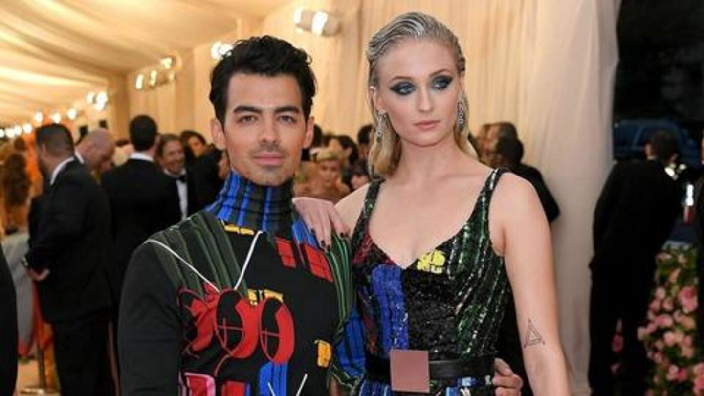 Sophie Turner, husband Joe Jonas matched colorful outfits Sophie Turner, husband Joe Jonas matched colorful outfits