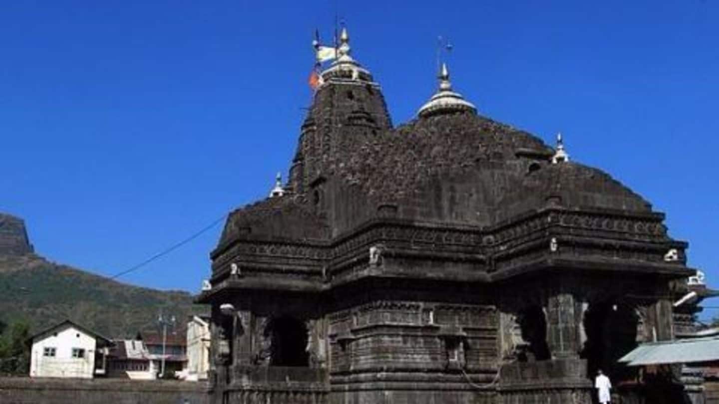 Women allowed to enter Trimbakeshwar temple in Nashik