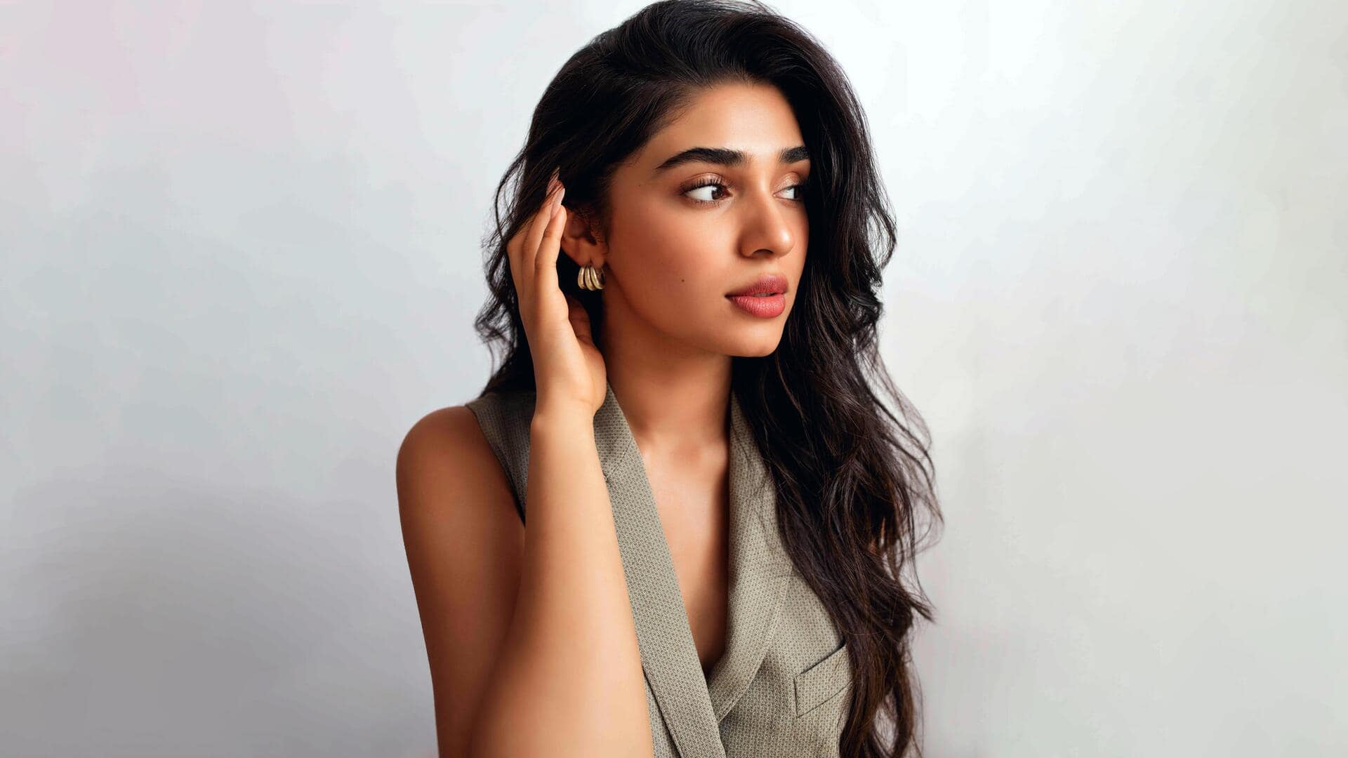 Krithi Shetty's Bollywood debut titled 'Hum Tere Pyaar Mein'?