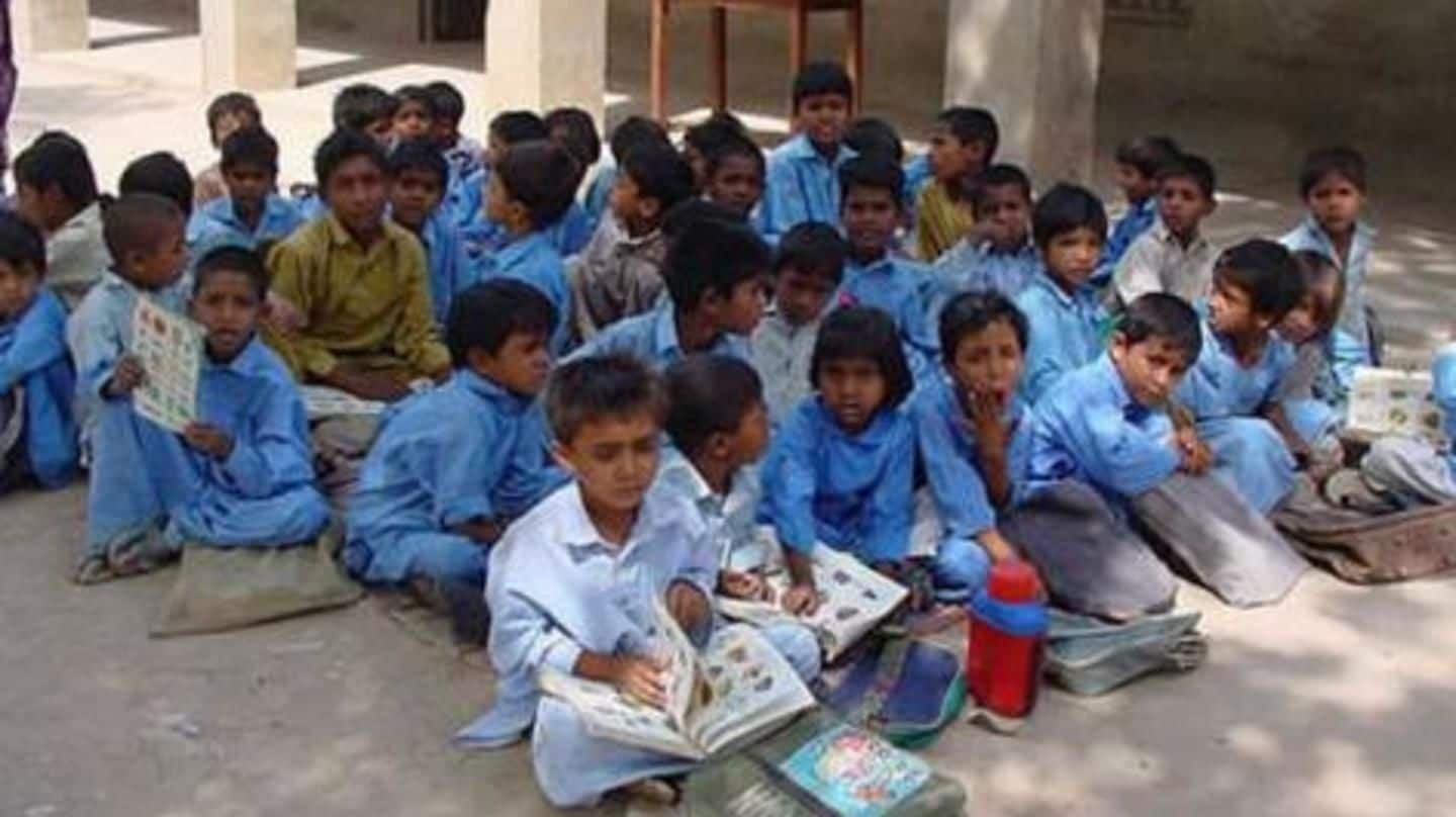 Temple school in Pakistan where Muslim woman teaches Hindu students