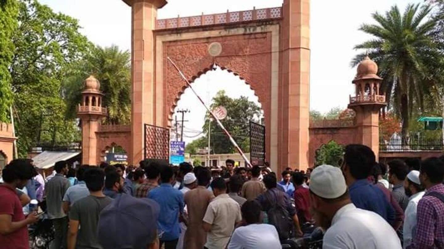 To end two-week campus logjam, AMU students meet district officials