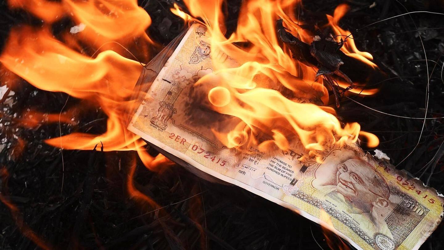 MP: Jilted-lover burns Rs. 5L-cash he stole for his wedding