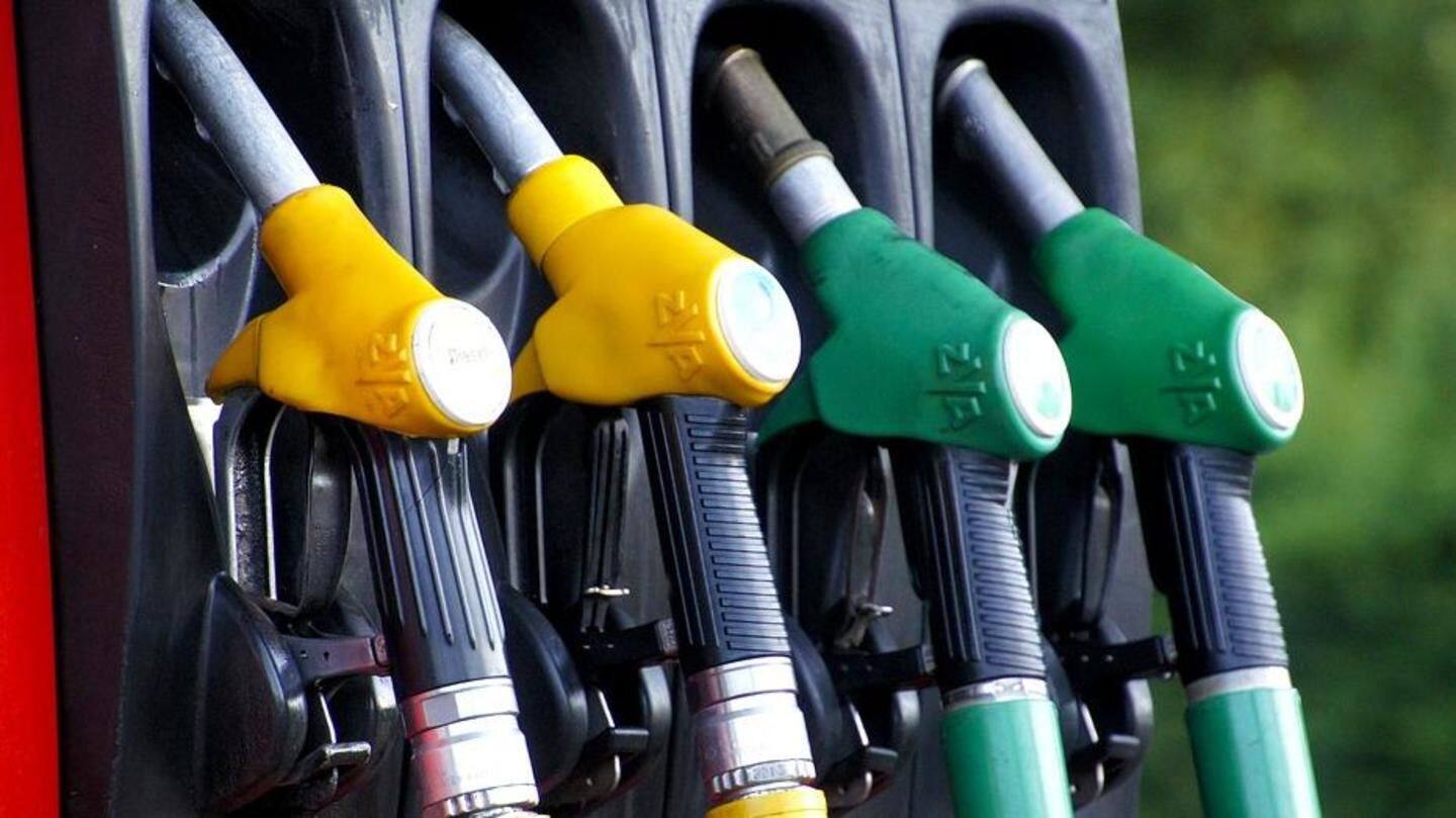 Bringing petrol, diesel under GST will lower prices: CM Fadnavis