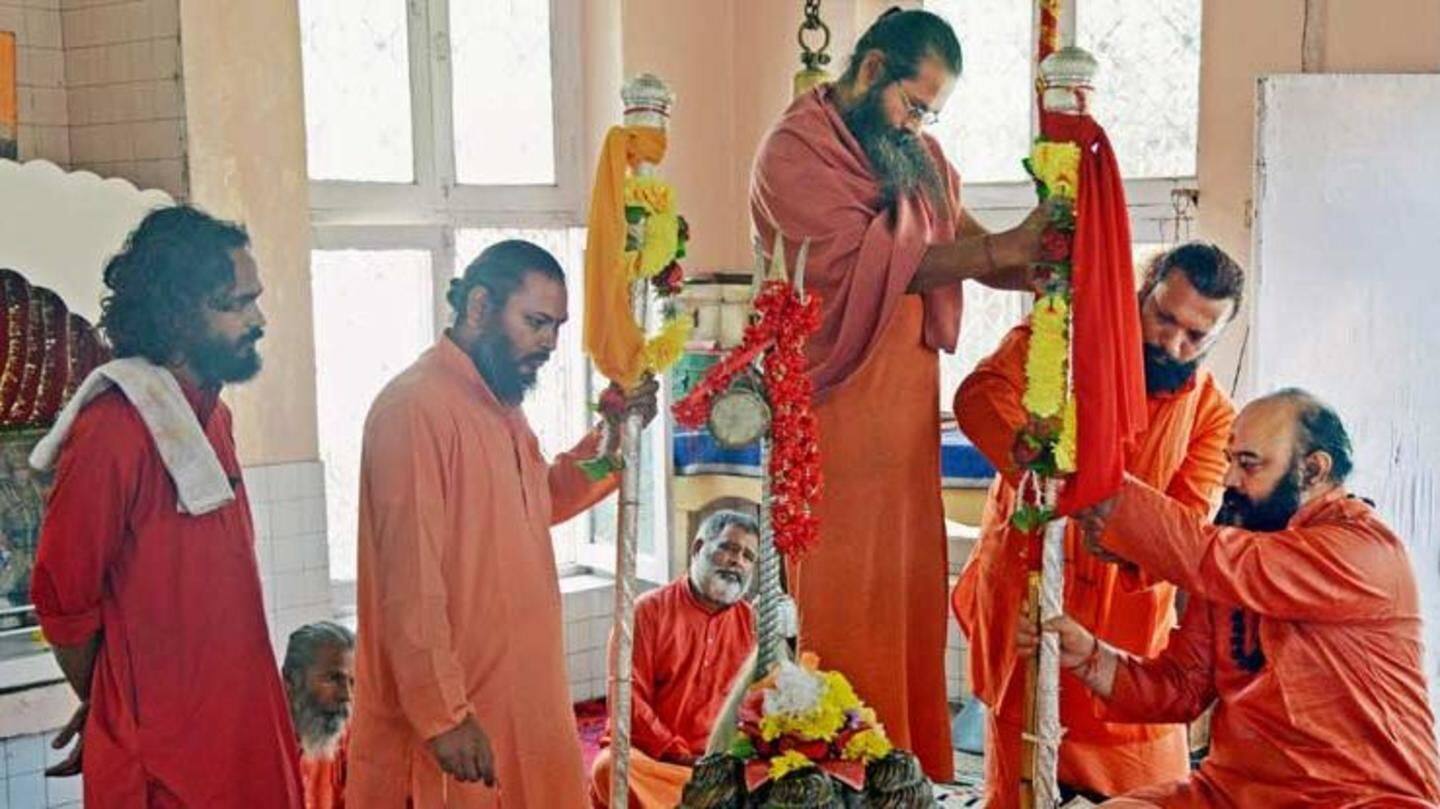 Srinagar: 'Chhari Mubarak' taken to ancient Sharika-Bhawani temple