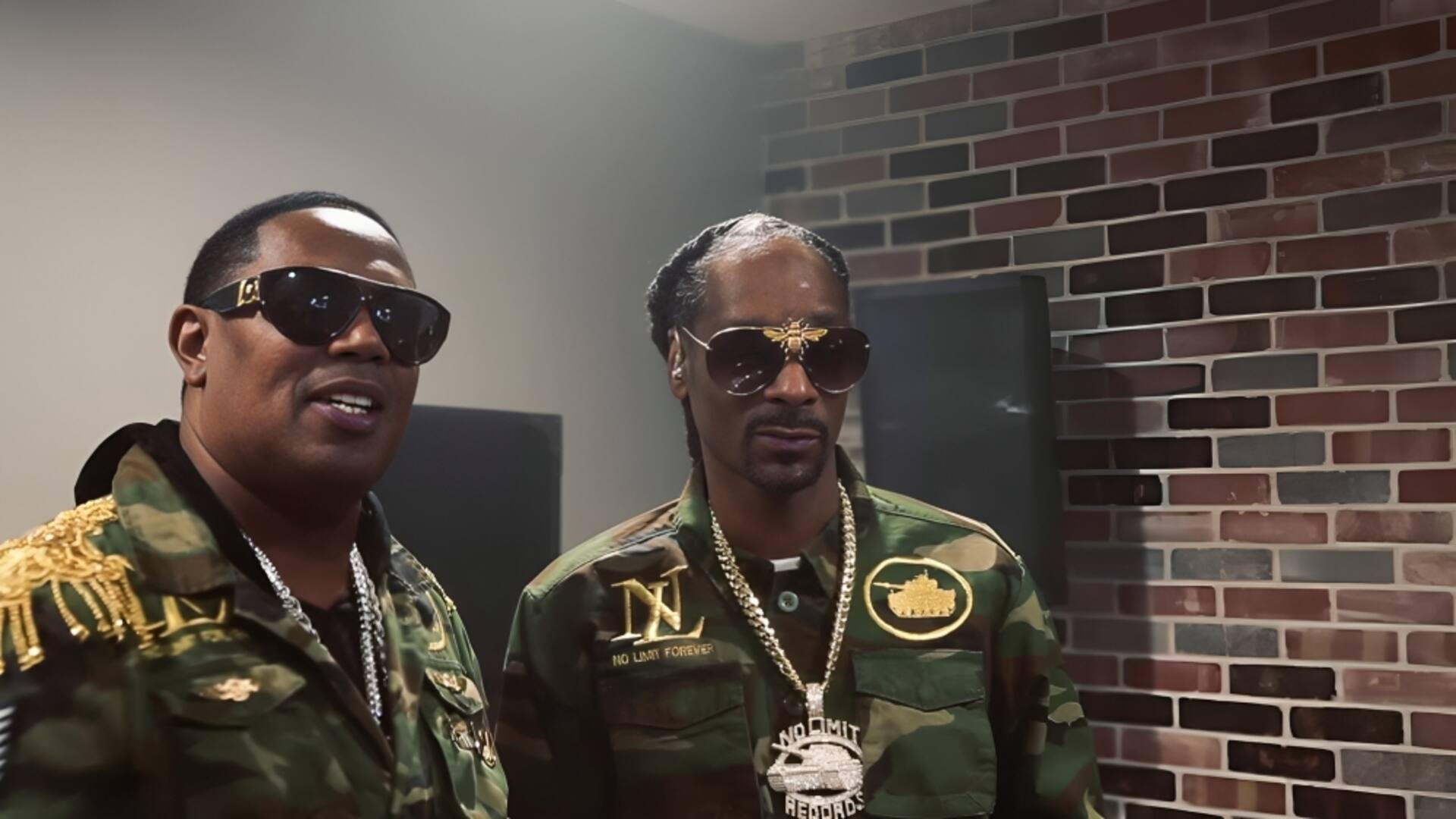 Why rappers Snoop Dogg and Master P are suing Walmart