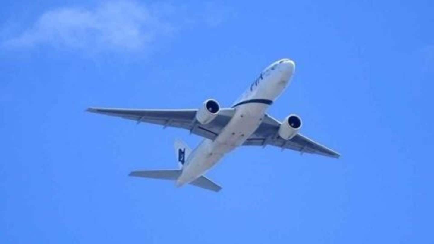Mike Pence's plane skid at NYC's LaGuardia Mike Pence's plane skid at NYC's LaGuardia