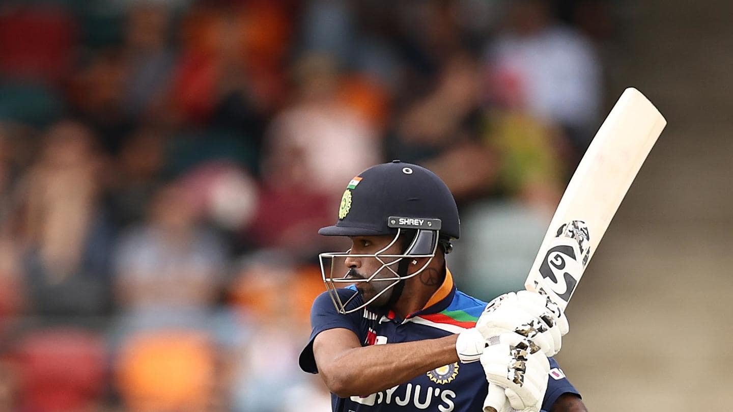 Pandya, Jadeja help India from spot of bother against Australia