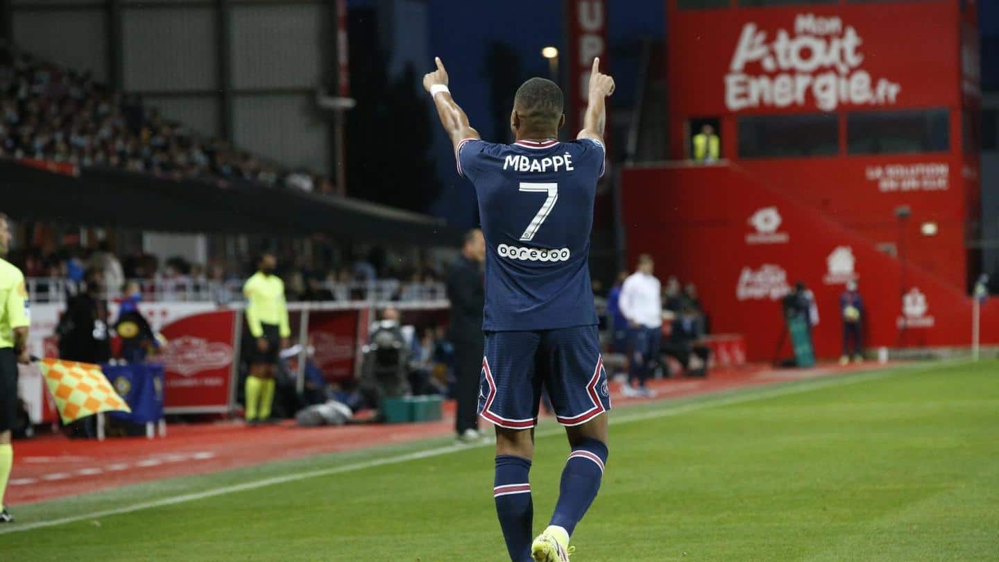 Mbappe continues his fine form in Ligue 1 Mbappe continues his fine form in Ligue 1