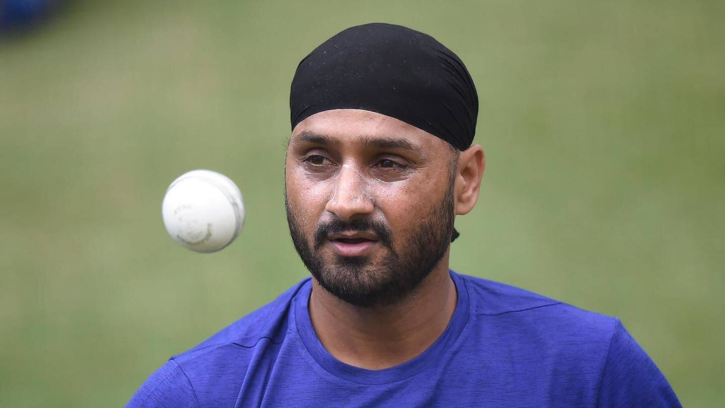 Tino Best rips apart Harbhajan Singh on Twitter, here's why!