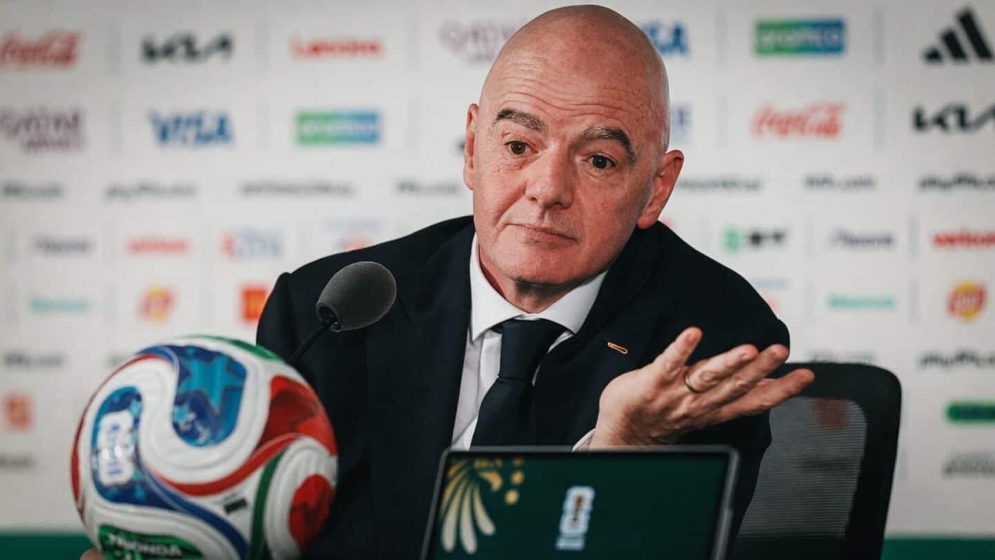 Infantino apologizes to FIFA Council for World Cup sell-off plan