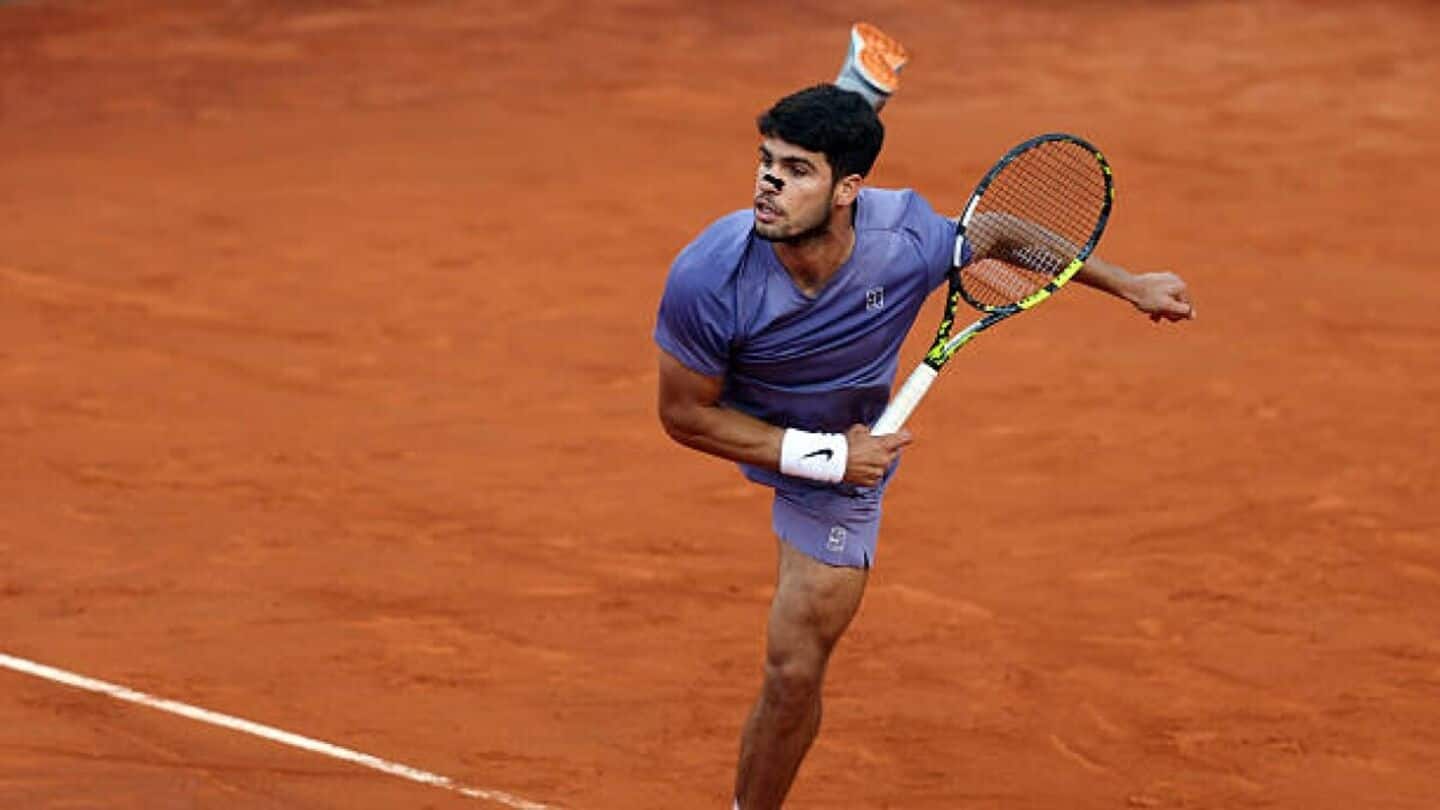 2025 French Open: Carlos Alcaraz survives scare to reach R16 2025 French Open: Carlos Alcaraz survives scare to reach R16