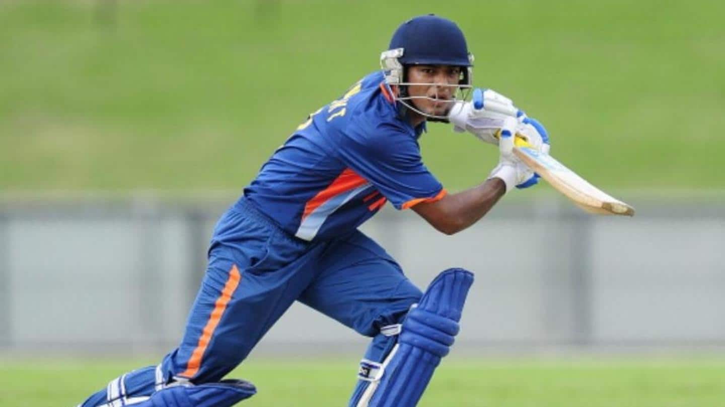 Unmukt Chand becomes first Indian male to sign for BBL