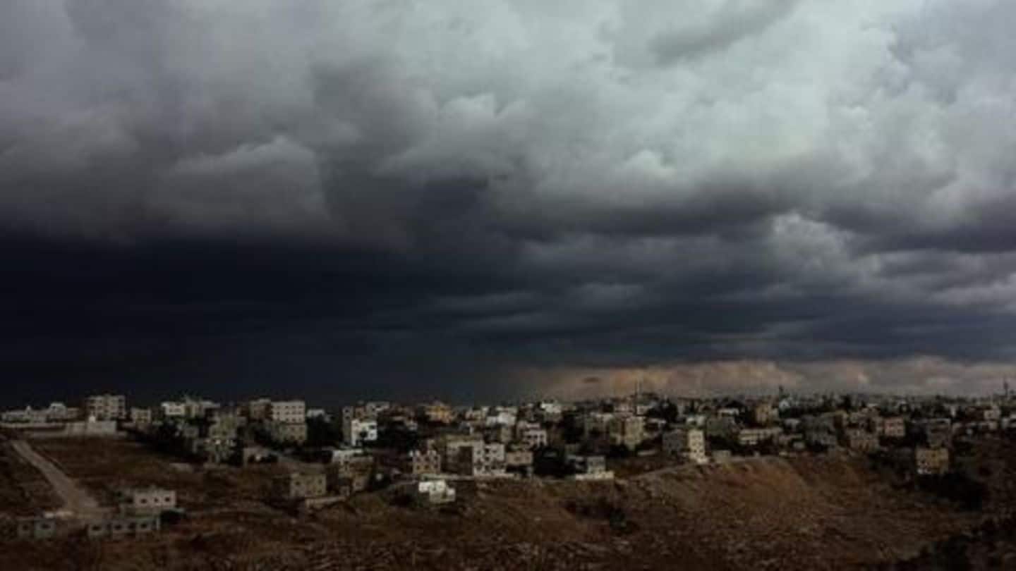 Vardah pounds Tamil Nadu with heavy rain Vardah pounds Tamil Nadu with heavy rain