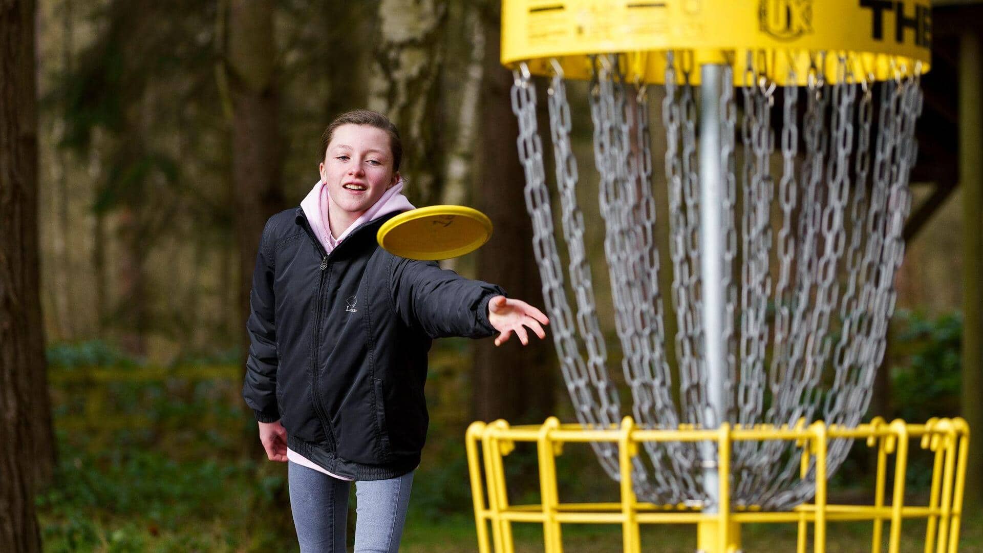 What's disc golf, and what are its benefits?