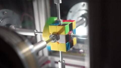 Watch: Robot solves Rubik's cube in 0.38secs, breaks previous records