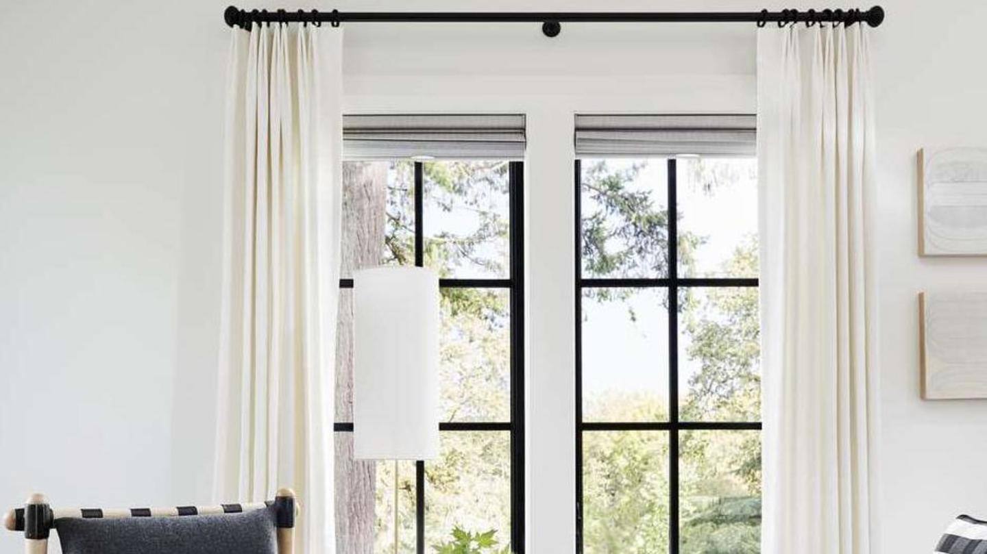 Don't cover the entire window with solid-colored curtains Don't cover the entire window with solid-colored curtains