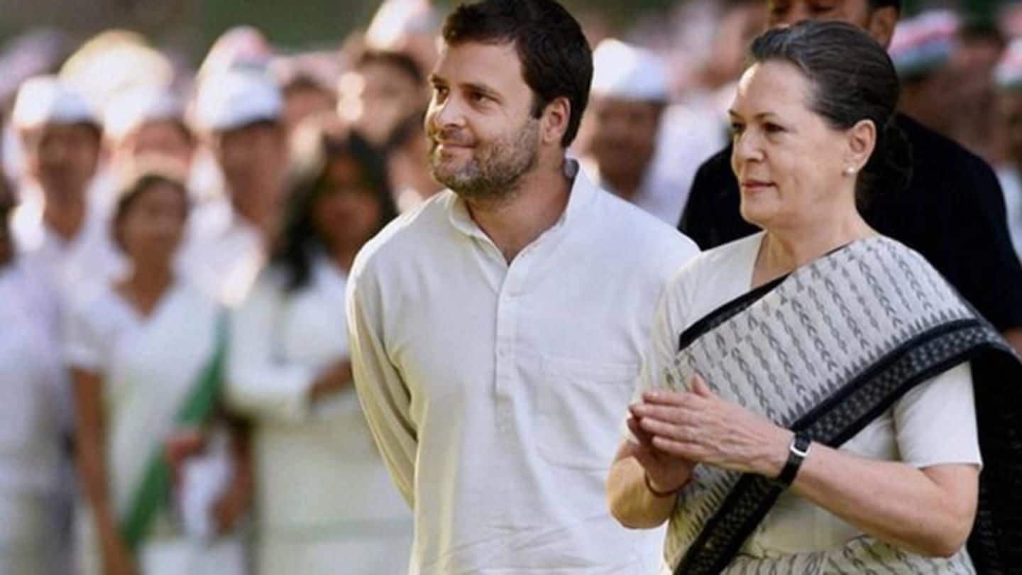Rahul accompanies Sonia for medical check-up, leaves message for trolls