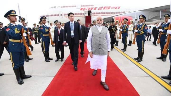Modi lands in China for SCO Summit, meets President Jinping