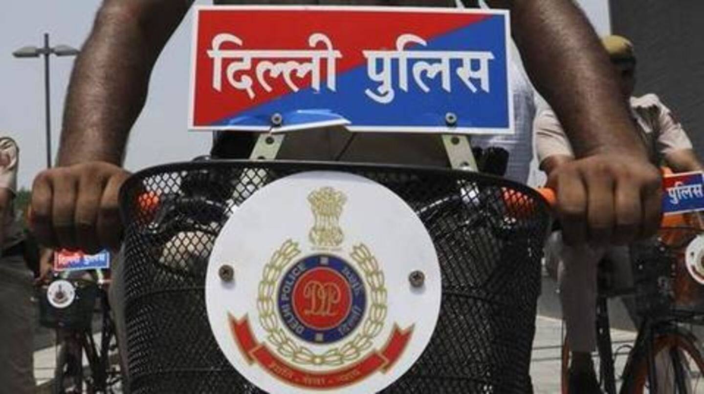 Police discussed need of victims' chats to gather clues Police discussed need of victims' chats to gather clues
