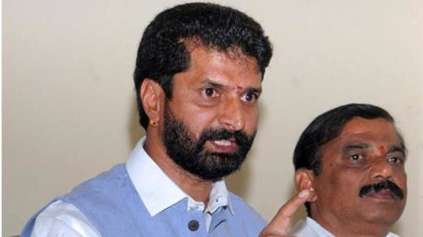 Karnataka govt tapping phones of political leaders, alleges BJP