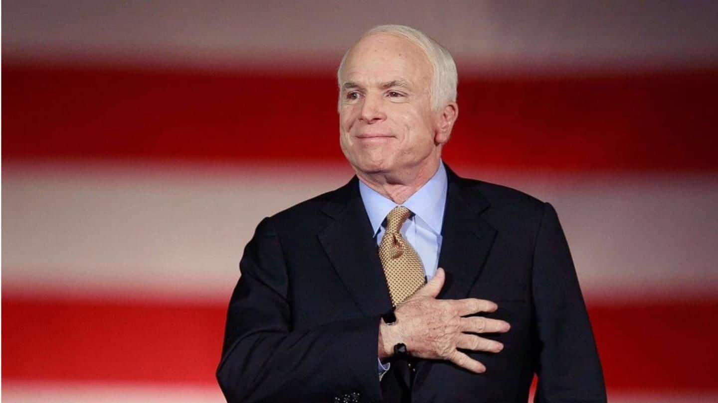Crowds brave Arizona heat to pay respects to John McCain