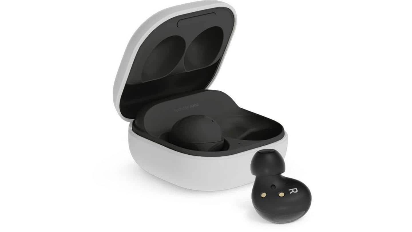 The case provides up to 29 hours of play time The case provides up to 29 hours of play time
