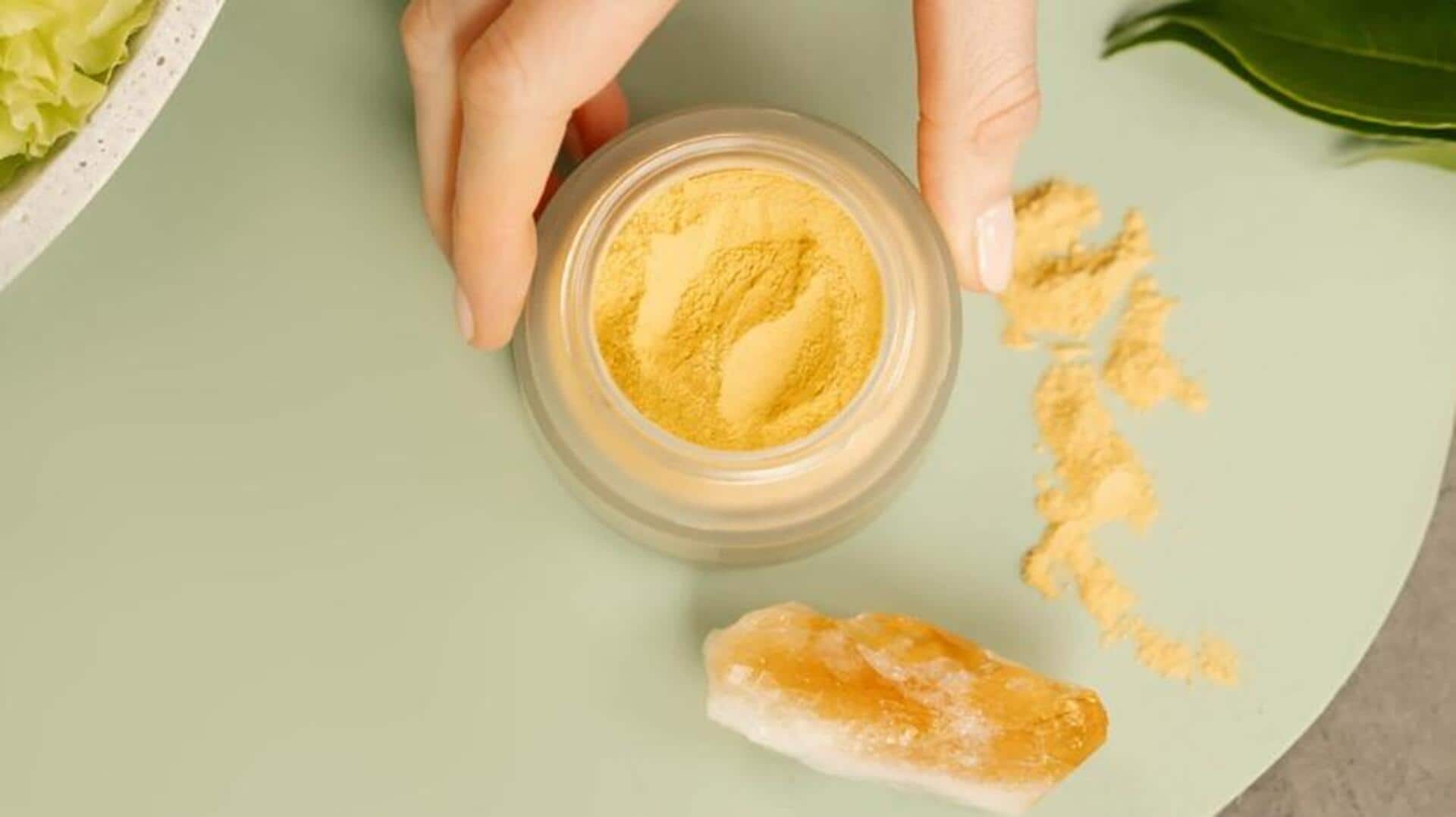Glow naturally with this honey and turmeric skin paste Glow naturally with this honey and turmeric skin paste