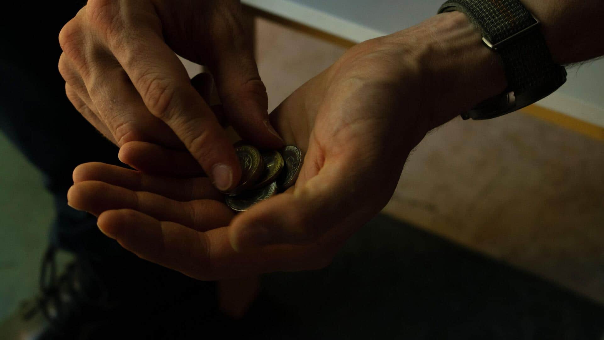 Want faster reflexes? Try this coin trick