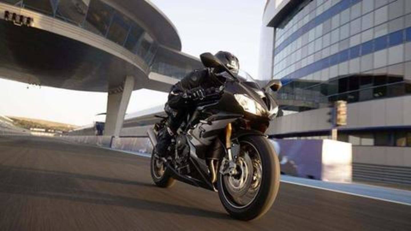 Triumph Daytona 765: On the road Triumph Daytona 765: On the road