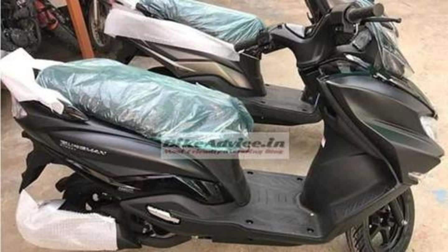 Let's take a look at the scooter Let's take a look at the scooter