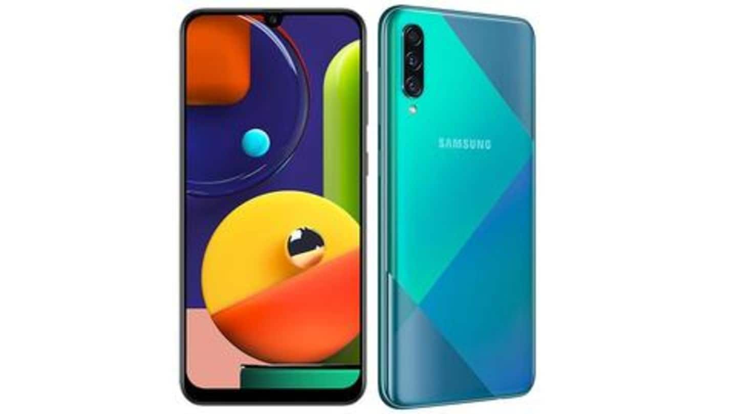 Let's take a look at both the smartphones Let's take a look at both the smartphones