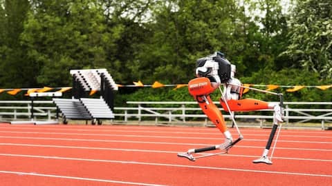 Bipedal robot sets 100m world record; it's not that fast