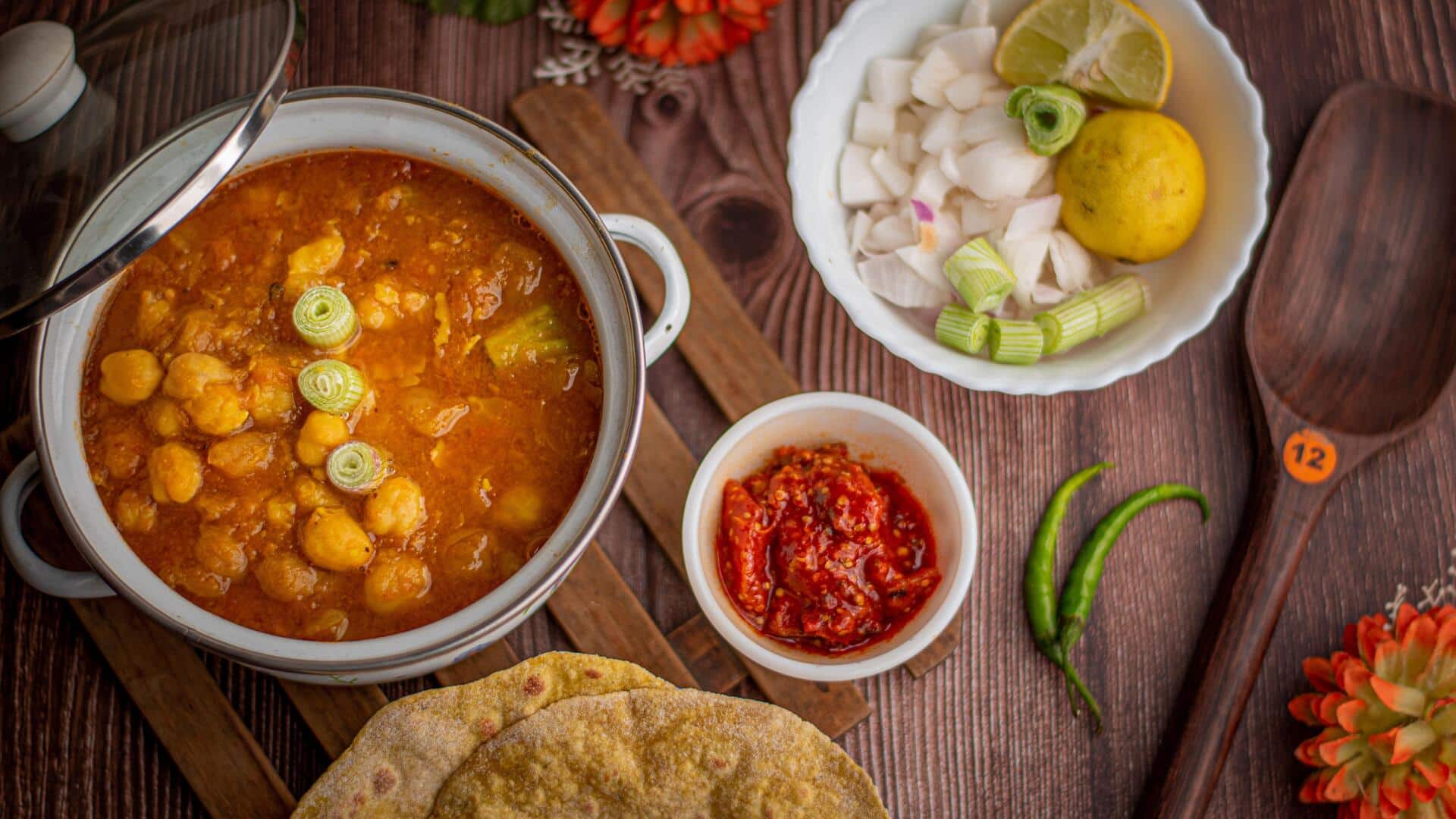 Ghugni: The spicy Bengali street food you must try