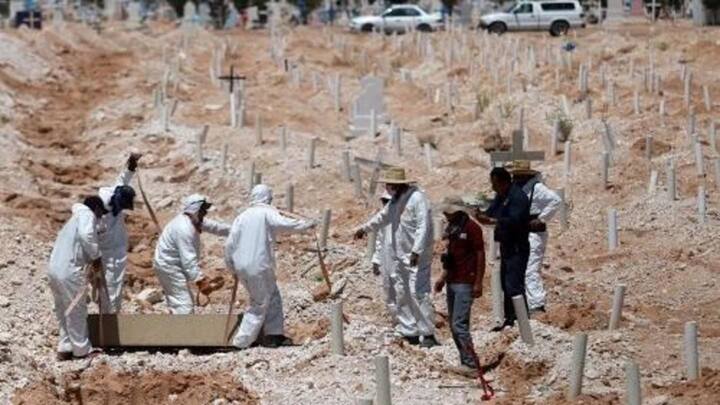 Mexican investigators find 166 bodies at mass grave site