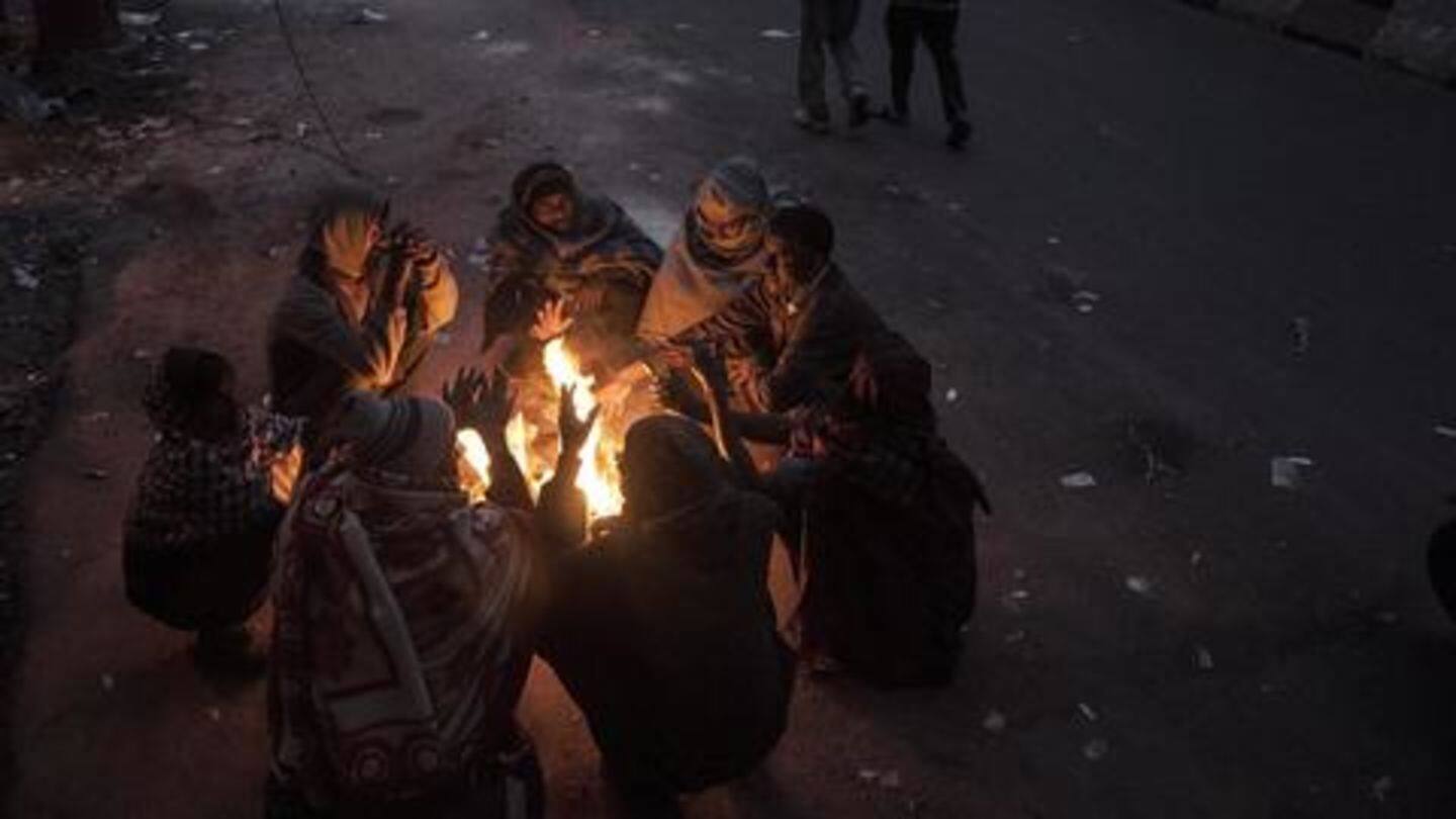 Delhi continues to shiver, wakes up to 5 degree Celsius